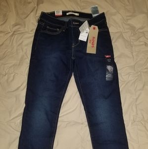 Levi's size 2 skinny jeans